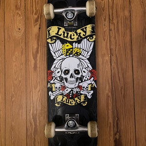 Skateboardtaklampa Lucky Skull