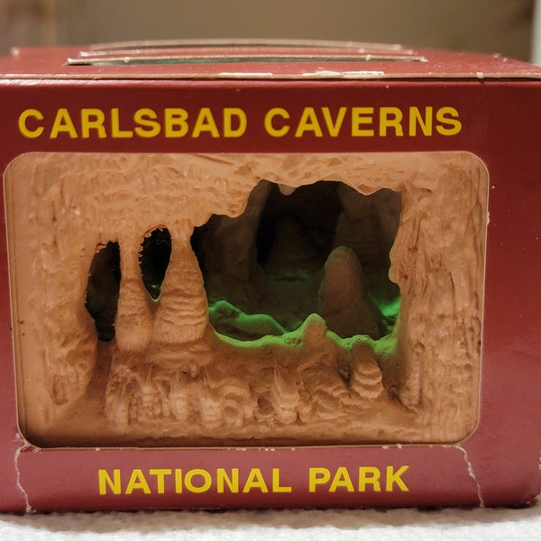 Carlsbad Caverns Miniature Replica Vintage 1960's Souvenir Building Mini Scene Viewer New Mexico