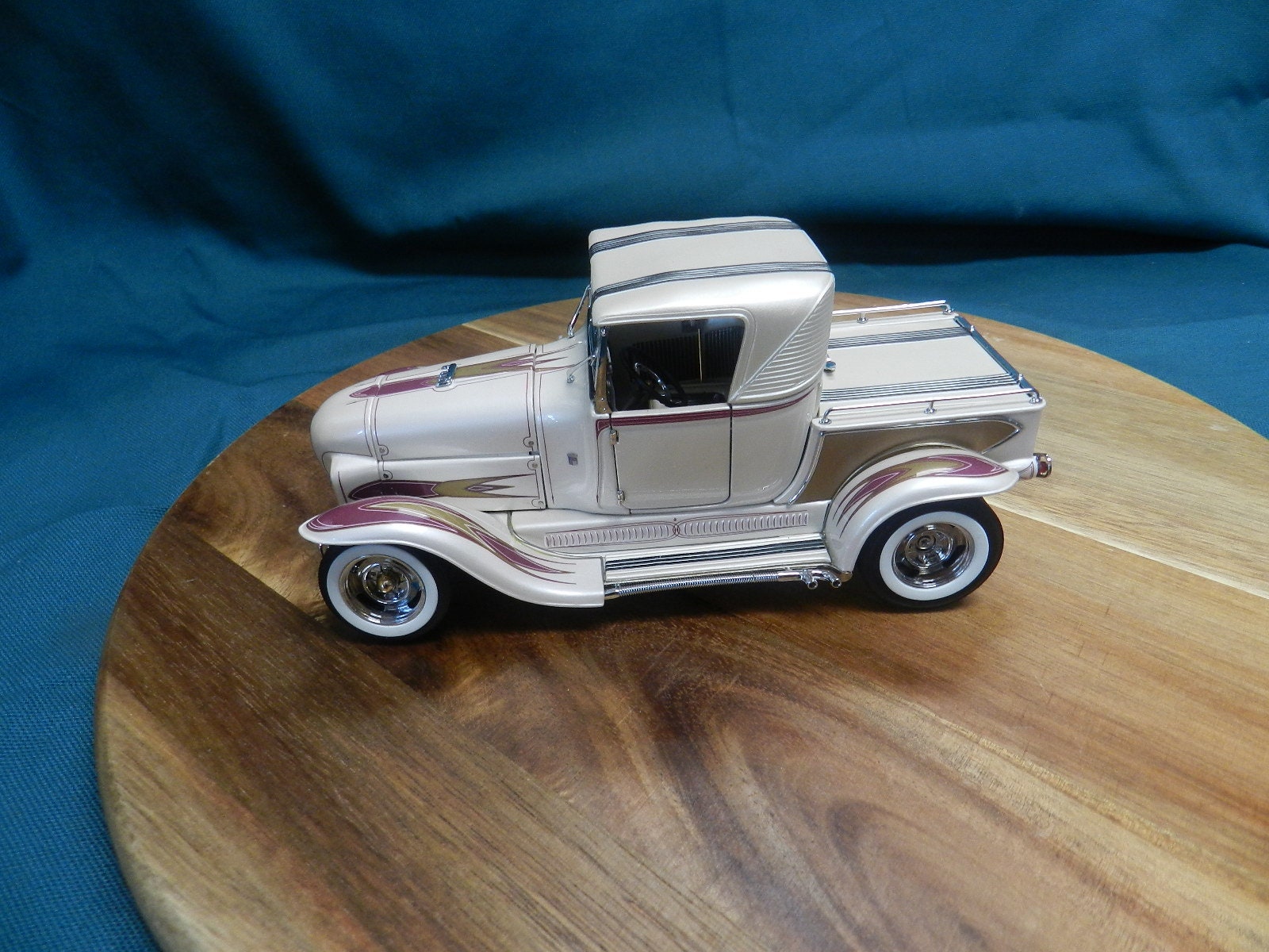 Ford Model A Roadster 1931 Danbury Mint - échelle 1:24, Moulé Sous Pression