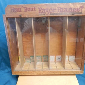 Vintage Razor Blade single Stand-up Wooden Display Case With Original ...