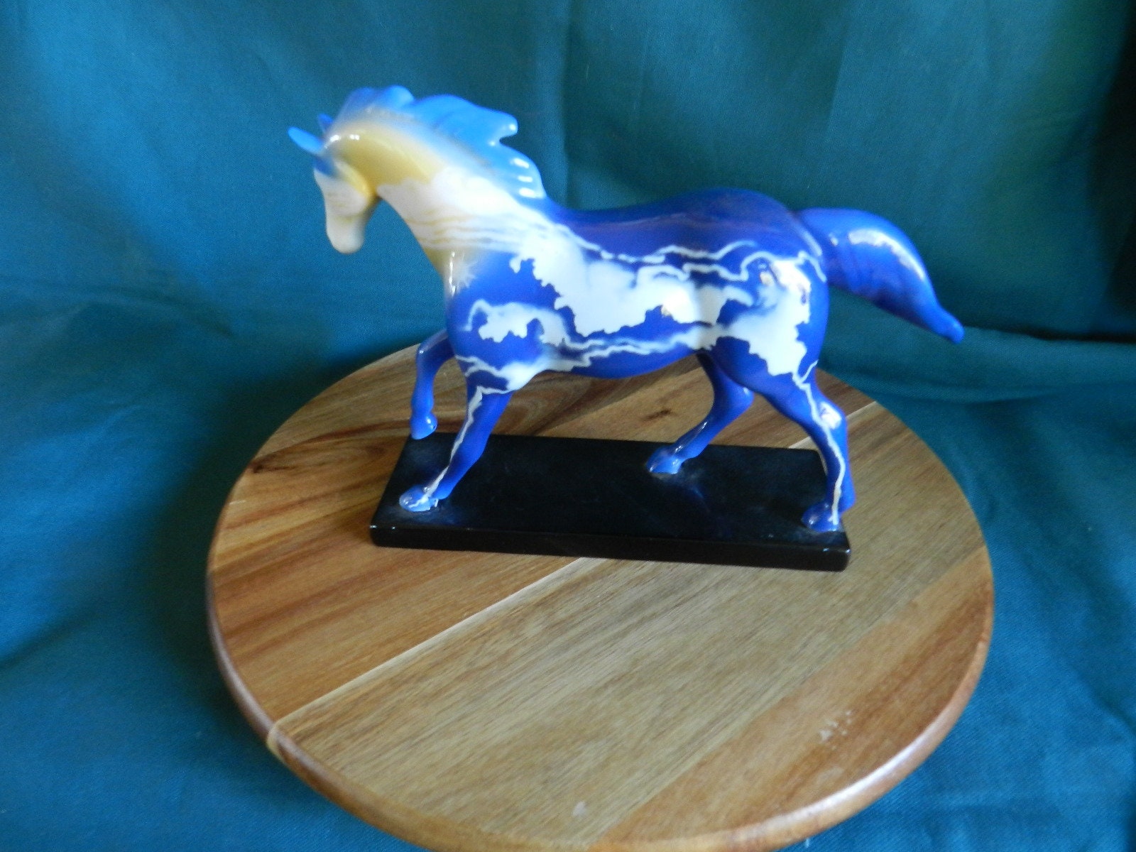 Trail of Painted Ponies lightning Bolt Colt RETIRED 2003 1461 1F/3675