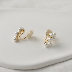 Clip On Pearl Earrings Pain Free, Small Pearls Clip Earrings, Pearl Dainty Earrings, Gift for Her,Wedding Earrings