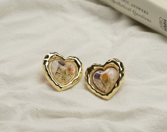 Heart Shape Minimalist Heart Gold Plated Stud Earrings, Dainty and Vintage Stud Earrings for Every Occassion, Gift for Her