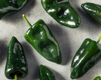 Organic Cayenne Hot Pepper Heirloom Seeds - Red Pepper Open Pollinated, Non-GMO Capsicum Annuum
