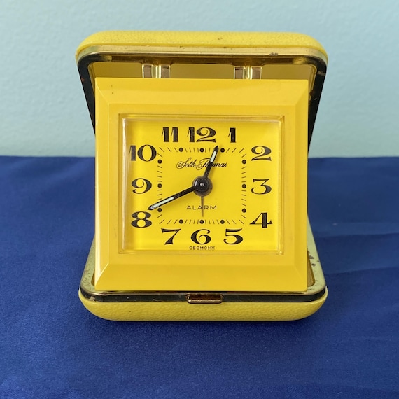 Wind up travel alarm clock 60 photos - Goodtravelcards.com