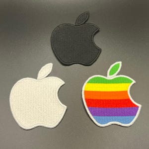 Écusson brodé pomme en noir, blanc, arc-en-ciel, à coudre, thermocollant, velcro/crochet et boucle