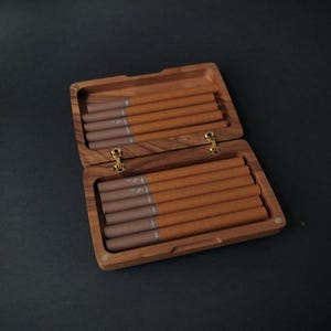 Cigarrfodral i valnötsträ: Cigarillerhållare