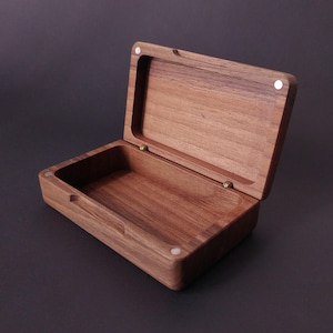 Portasigarette in legno personalizzato / Dimensioni per sigarette da 3,3" o 3,9" / Portasigarette / Scatola porta-sigarette / Porta-spine