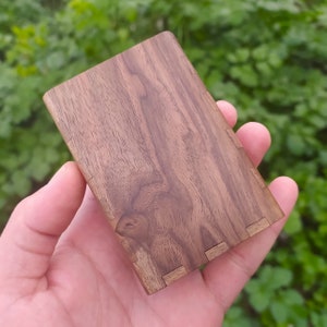 Portasigarette sottile personalizzato, scatola per sigarette incisa, portasigarette personalizzato, regalo per fumatori, portasigarette in legno, accessori per fumatori