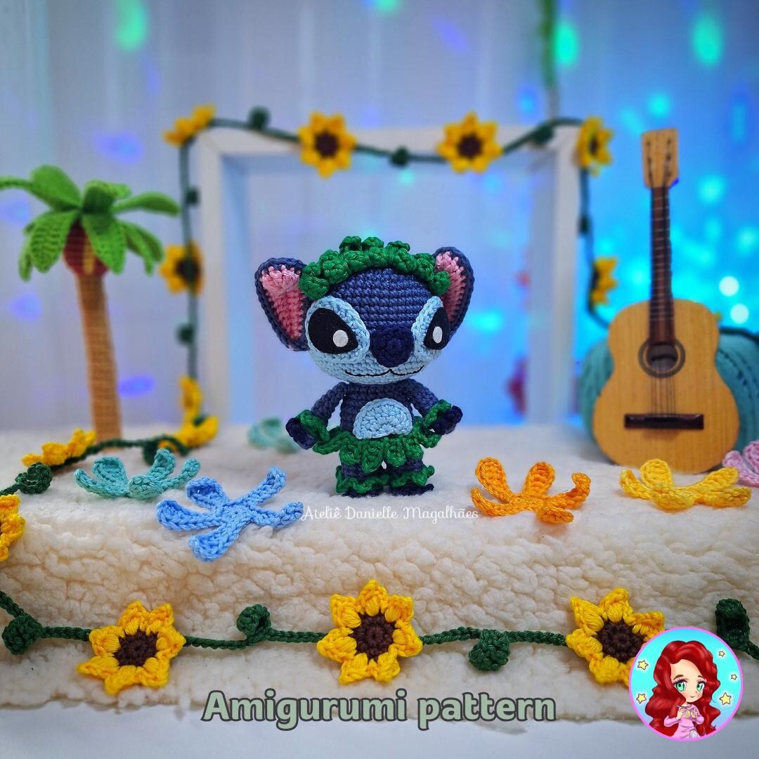 Blue Alien-inspired Amigurumi Pattern – Hawaiian Outfit – PDF (US Terms ...
