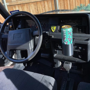 Volvo 240 Cup Holder