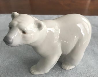 Statuina vintage dell'orso polare di Lladro, realizzata a mano in Spagna.