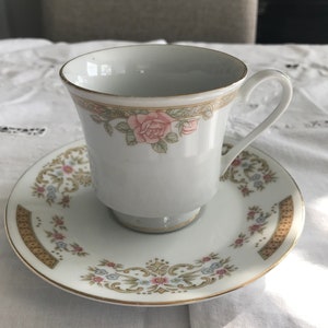 Vintage Crown Ming fine china teacup and saucer