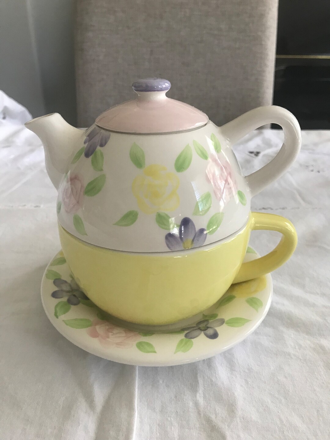 Vintage Tea for One / Stackable Floral Teapot and Teacup Etsy