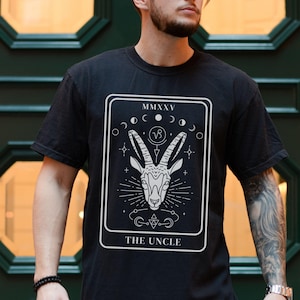 Cadeau de faire-part de grossesse oncle Nouveau cadeau oncle Cadeau personnalisé tante et oncle Révélation de grossesse à la famille Cadeau Capricorne Chemise cartes de tarot