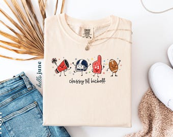 T-shirt humoristique pour supporters, élégant jusqu'au coup d'envoi, mignon t-shirt de football, couleurs confortables, t-shirt pour fille de football, t-shirt pour maman de footballeuse, cadeau pour les jours de match