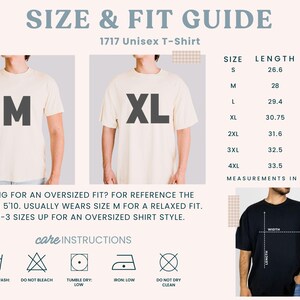 K&ouml;nnte beinhalten: Gr&ouml;&szlig;en- und Passform&uuml;bersicht f&uuml;r ein Unisex-T-Shirt, mit Ma&szlig;en in Zoll. Enth&auml;lt Pflegehinweise und einen Hinweis f&uuml;r eine &uuml;bergro&szlig;e Passform. Das Model ist 1,78 m gro&szlig; und tr&auml;gt normalerweise Gr&ouml;&szlig;e M f&uuml;r eine lockere Passform.