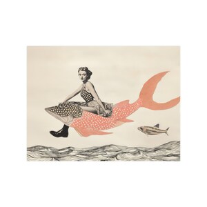 Retro Collage Wandkunst, wunderliches Poster Vintage Stil Mädchen auf einem Fisch, einzigartiges Wohndekor, nautische Wandkunst Bild 6