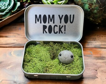 MOM YOU ROCK! One of a Kind Mother's Day Trinket, Cute Unique Mom Gift, Personalized Mother's Day 3D Greeting Card, Make Your Mom Smile :)