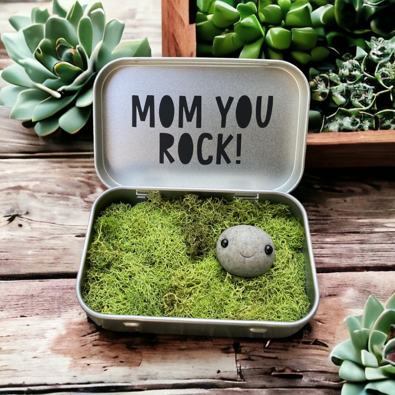 Mom Rocks Card MOM YOU ROCK! One of a Kind Mother's Day Trinket, Cute Unique Mom Gift ...
