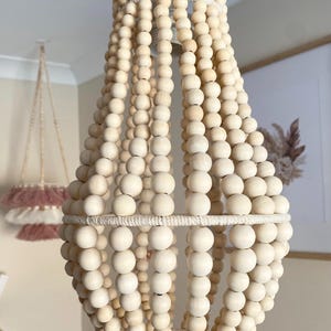 Pantalla de lámpara con cuentas de madera - Lágrima