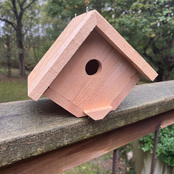 Cedar Wren House - Hanging