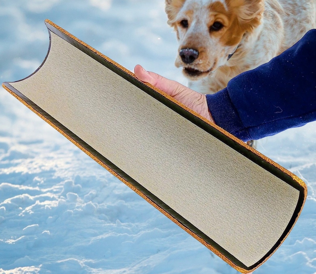 Knobby Dog Scratch Board Chute, Curved Dog Nail File Board, Scratch