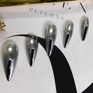 Silver Saint Nail Set