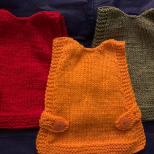 Chicken jumper -Hand knitted -knit/made to order -Bespoke -chicken sweater -pet clothing -chicken clothes -pullover - pet accessory - gift