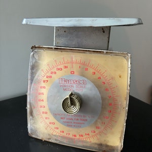 Vintage Kitchen Scale, Vintage Hansen Portion Scale, Vintage Metal Kitchen Scale
