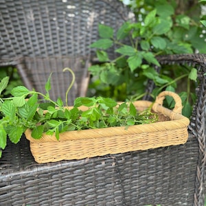 Vintage Wicker Serving Basket, Vintage Farmhouse Basket, Vintage Gathering Basket, Vintage Basket with Handles