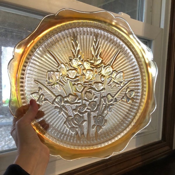 Depression glass Iris & Harringbone Pattern Sandwich Plate | Iridescent Glass | Jeanette Glass Co. | Rare! Vintage