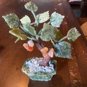 Vintage Jade Bonsai Tree | Serpentine Carnelian Ming Tree, Mid-Century Asian Decor