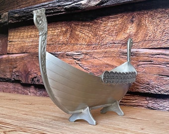 Viking Ship Model miniature in Tin: Perfect Gift for History Enthusiasts