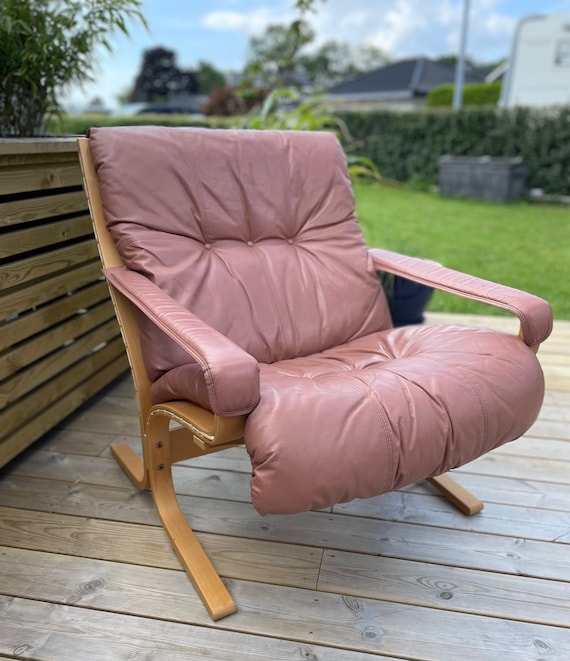 Siesta Chair Lowback with armrests. - very comfortable - Limited edition