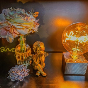 Table lamp-Desk lamp-Edison Office lamp-Rustic decor-Gift for men-Farmhouse decor-Home decor-Desk accessories-Industrial lighting-Kids Light