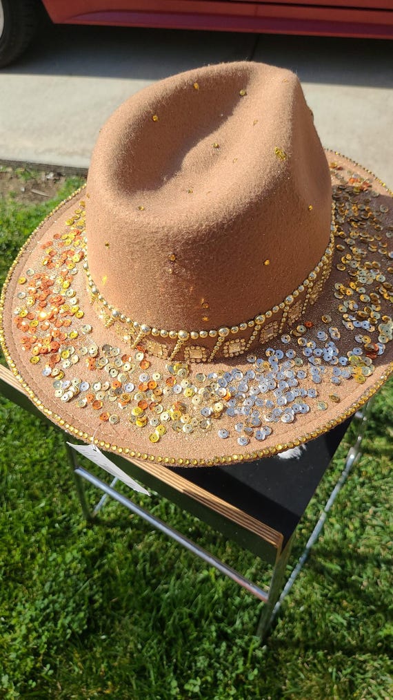 Custom Designed Fedoras, Cowboy, Caps, and Sunhats. All  display picture 1