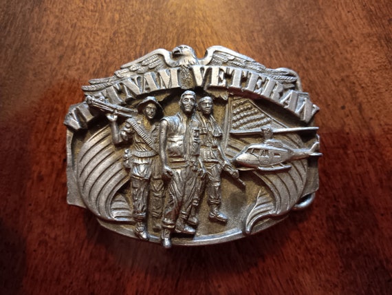 Vintage Vietnam Veteran Belt Buckle Siskiyou 1989 - image 1