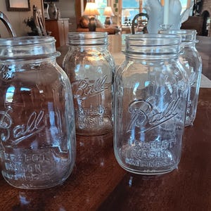 Vintage Set Of Four Ball Perfect Mason Quart Jars