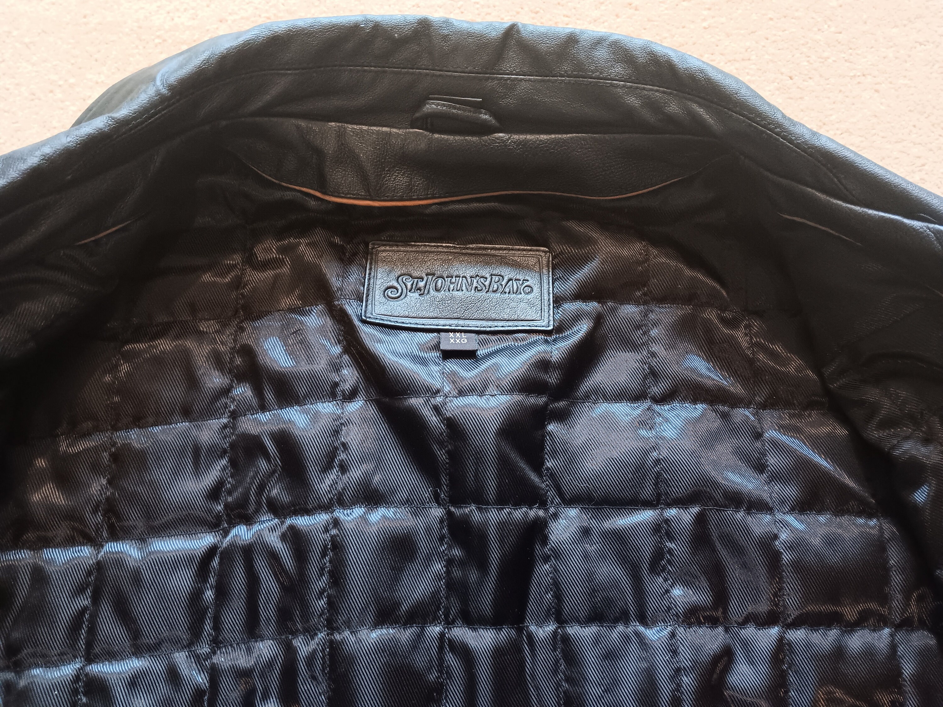 Vintage St. Johns Bay Men's Black Leather Bomber Jacket Size