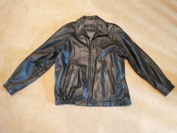 Vintage Collezione Men's Black Leather Light Bomber Jacket