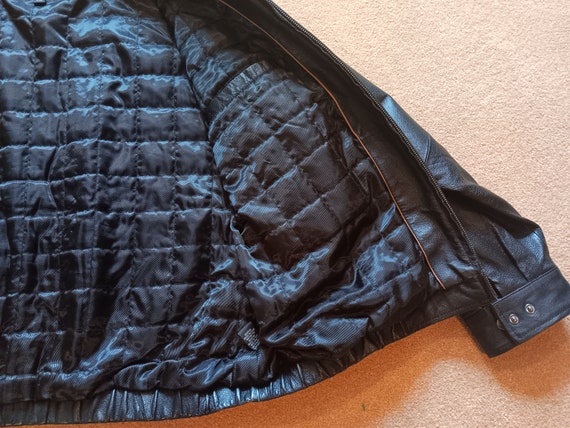 Vintage St. Johns Bay Men's Black Leather Bomber Jacket Size Vintage St. Johns Bay Men's Black Leather Bomber Jacket Size