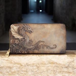 Cartera con cremallera, diseño de dragón, piel sintética, estampado de filigrana, tonos marrones, aspecto de pergamino antiguo, cartera con efecto desgastado, cartera unisex