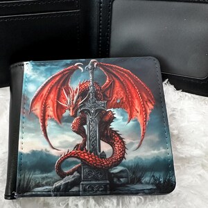¡Billetera! Billetera con forma de cruz de dragón, billetera compacta pequeña, piel sintética negra, accesorio gótico, pieza única, prensada a mano, ¡regalo gótico!