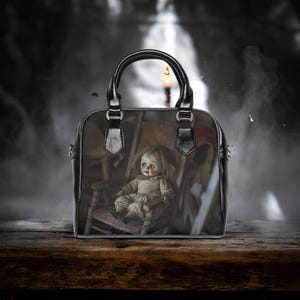 Sac à main effrayant à bandoulière, porte-monnaie gothique pour poupée hantée, sacoche effrayante et effrayante, sac tendance macabre en similicuir, accessoire d'Halloween, alternative