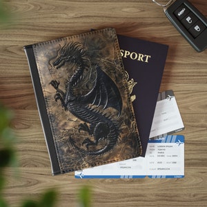 Dragon-paspoortomslag!  Drakenpaspoortomslag, beschermer van kunstleer, afbeelding van distressed draken, mythische reisportemonnee, paspoorthouder