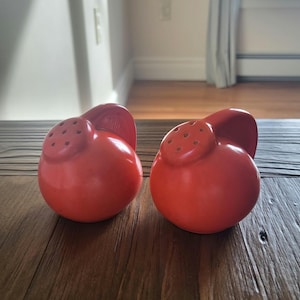 Vintage Orange Deco Salt & Pepper Shaker Set