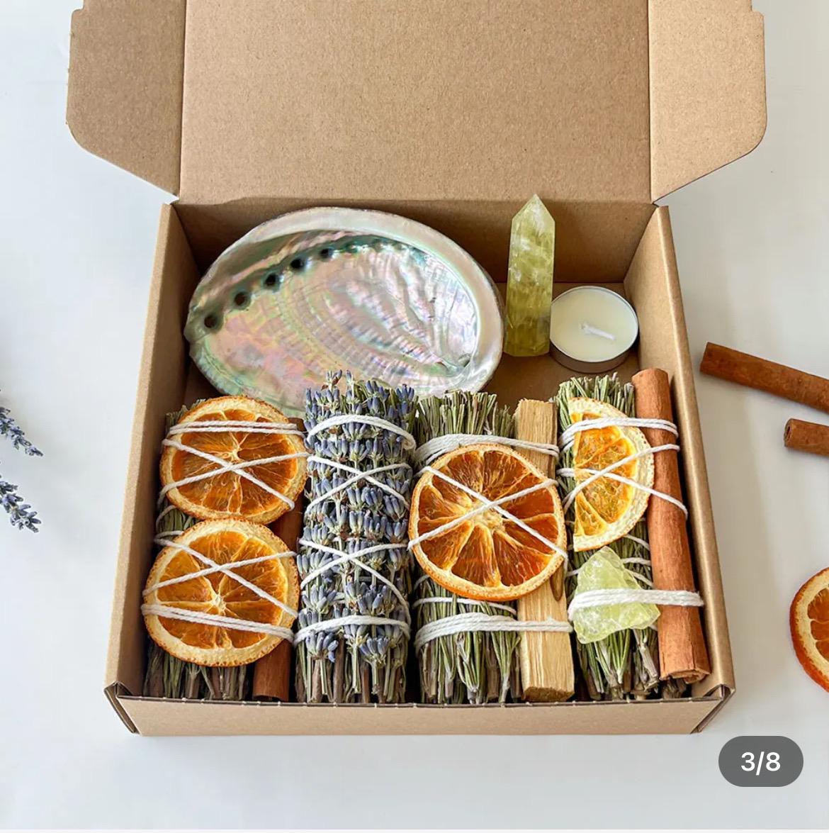 Purify,Protect, and bring balance to your space  with a Smudge Rosemary Kit carefully curated to help you. Promotes relaxation !