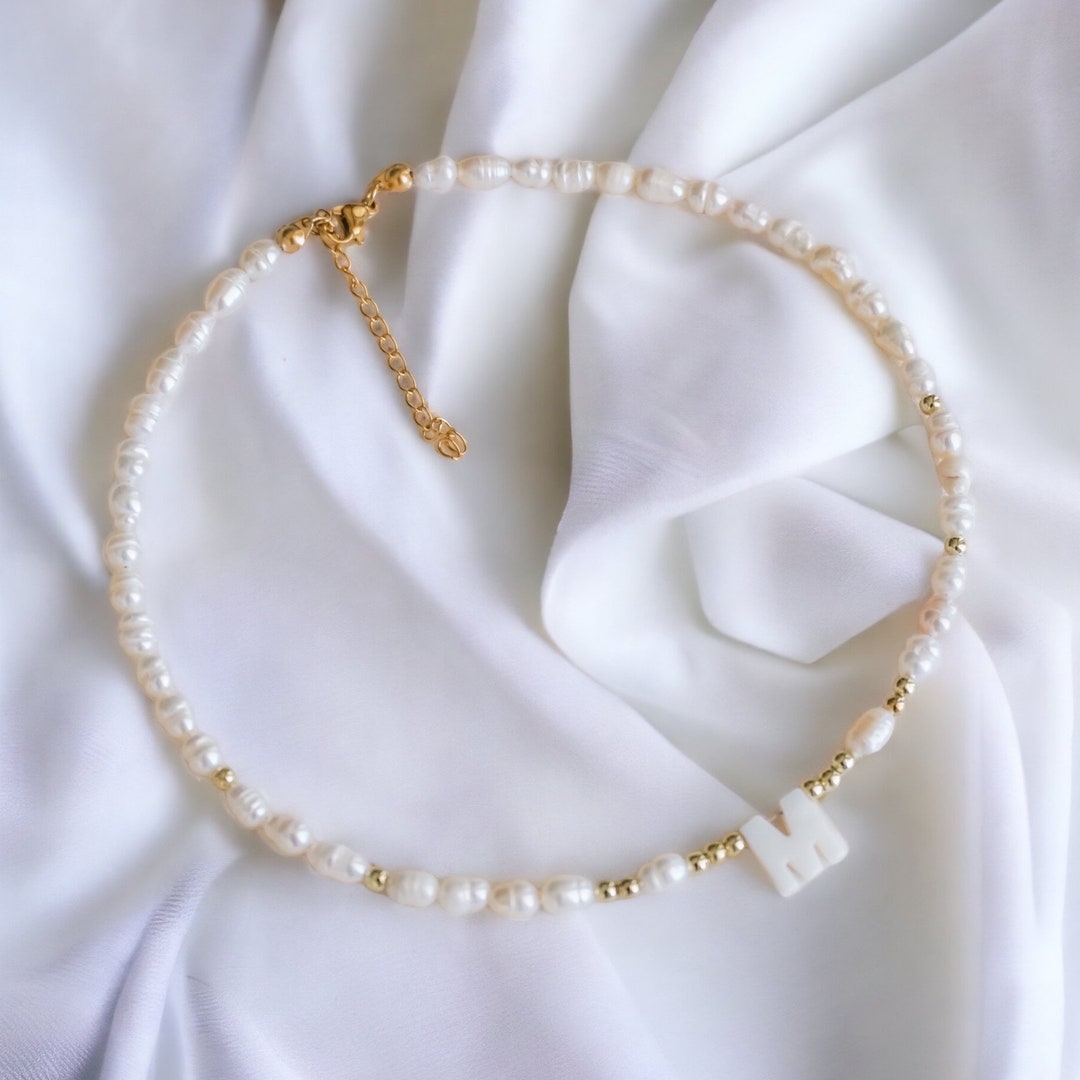 Initial Shell Pendants Gold-plated Initial Shell Pearl Necklace: Dainty Beaded Jewelry - Etsy