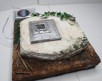 LOST tv show Dharma Hatch miniature diorama | With infinity mirror effect